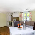 Haus Mayerhofer Πανσιόν 3*